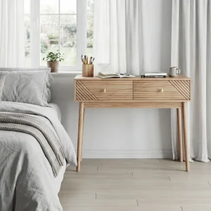 Konsolbord i mid-century modern-stil med lådor och öppna hyllor