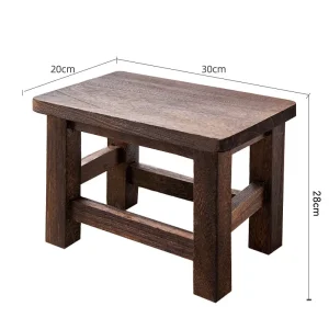 Modern minimalistisk pall i massivt trä för hall och vardagsrum