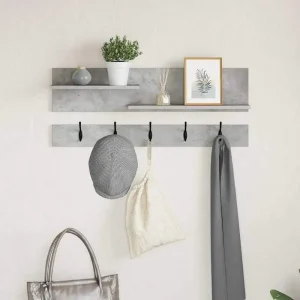 Väggmonterad hatthylla i trä med krokar och hyllor, minimalistisk