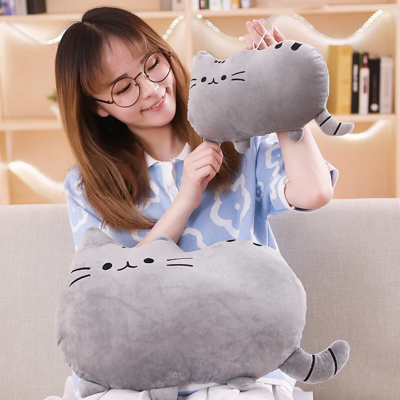 Pusheen plyschkudde i kattform 25–50 cm – flera färger 4 Pusheen plyschkudde i kattform 25–50 cm – flera färger - Bild 4