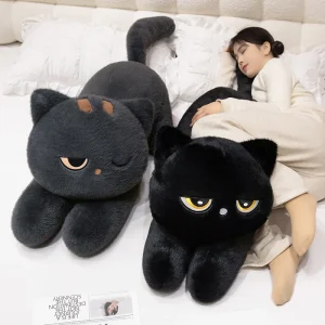 Kattplyschkudde 60 cm med sovande kattdesign – mjuk soffkudde 12 Kattplyschkudde 60 cm med sovande kattdesign – mjuk soffkudde