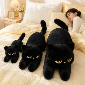 Alternative view of Black Cat plyschkudde 60 eller 90 cm – liggande svart kattdesign