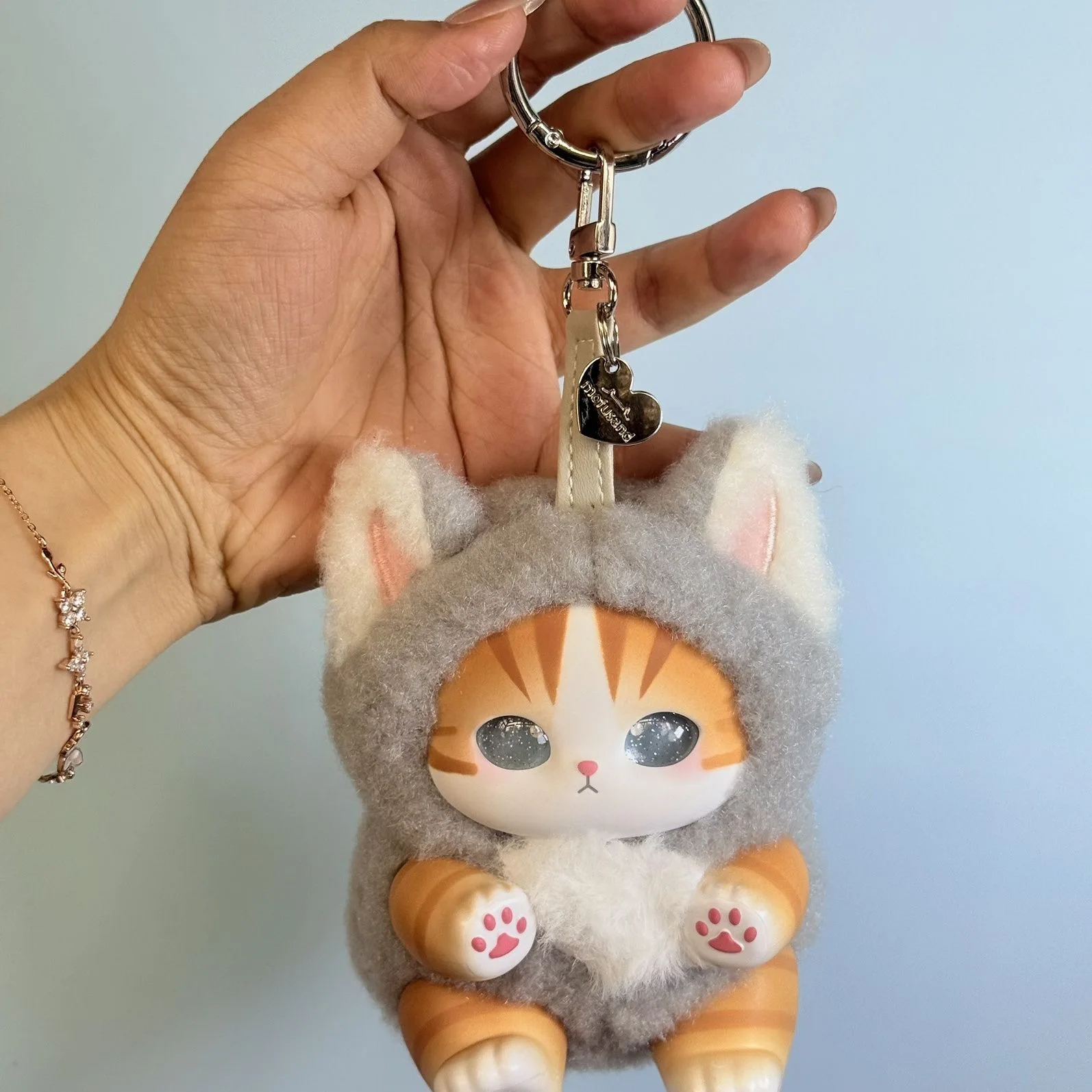 Mofusand Shark Cat gosedjur 10 cm – mjuk samlarfigur utan butikskartong 7 Mofusand Shark Cat gosedjur 10 cm – mjuk samlarfigur utan butikskartong - Bild 7
