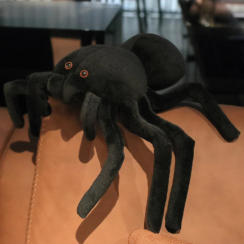 Jättestort svart spider gosedjur, mjukt och realistiskt i retrostil för Halloween 4 Jättestort svart spider gosedjur, mjukt och realistiskt i retrostil för Halloween - Bild 4