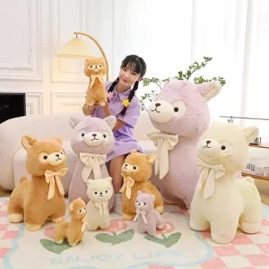 Stående, fluffiga gosedjur i flera figurvarianter med tecknad design, 25–33 cm 11 Stående, fluffiga gosedjur i flera figurvarianter med tecknad design, 25–33 cm