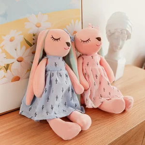 An'an-kanin gosedjur med påsktema, sittande babyfigur i rosa och blått, 35 cm