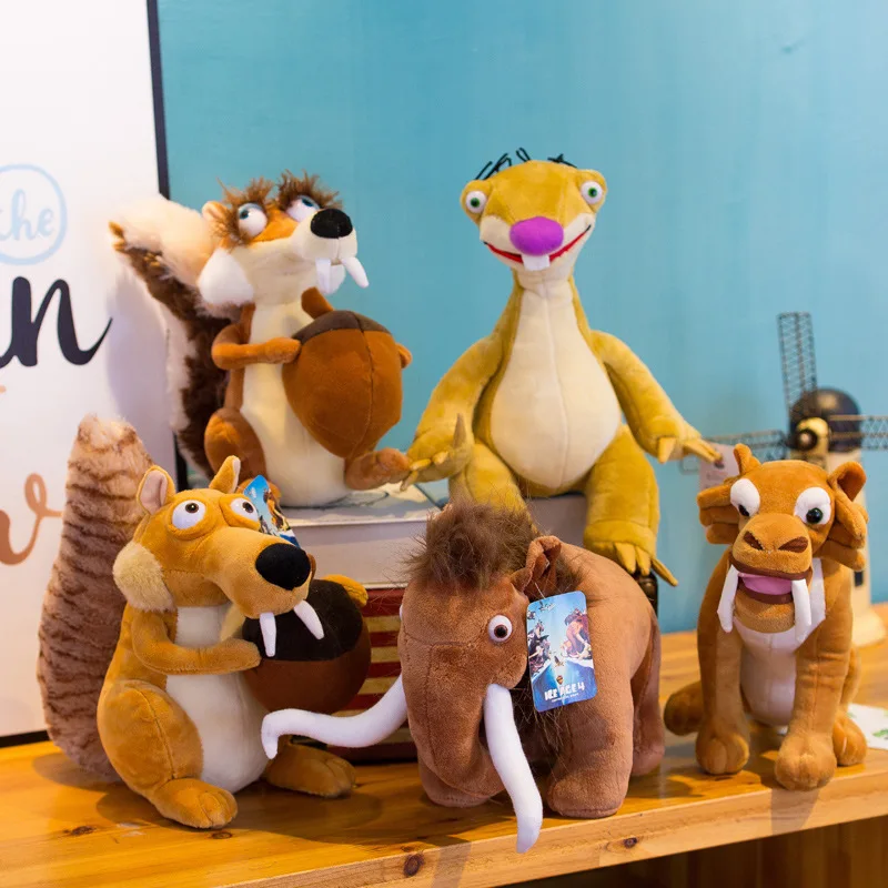 Disney Ice Age sabeltandad tiger gosedjur med mammut, ekorre och sengångare i gripdesign 26 Samling av Disney Ice Age-inspirerade plyschfigurer med olika djurformer.