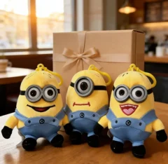 Minions tecknade figur som söt kawaii-nyckelring med hänge, liten present