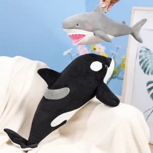 Naturtrogna plyschkuddar som sea animals gosedjur i flera varianter, 40–50 cm