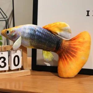 Guppy gosedjur som färgstark plyschkudde i fiskform, mjuk och dekorativ, 40–60 cm