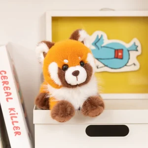 Animeinspirerat panda gosedjur som röd tvättbjörn, kawaii figur med fluffigt hår 11 Animeinspirerat panda gosedjur som röd tvättbjörn, kawaii figur med fluffigt hår