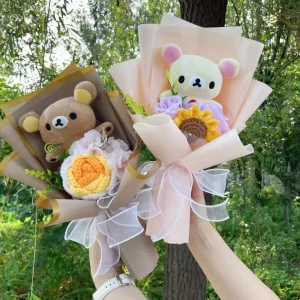 Handgjord dekorationsbukett med mjuka Rilakkuma-dockor i animeinspirerad stil