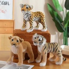 Lejon och tiger gosedjur med realistisk vilddjursdesign och mjuk känsla, 38–48 cm