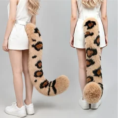 Snow leopard som nyckelring, anime style och Furry style, 100 cm