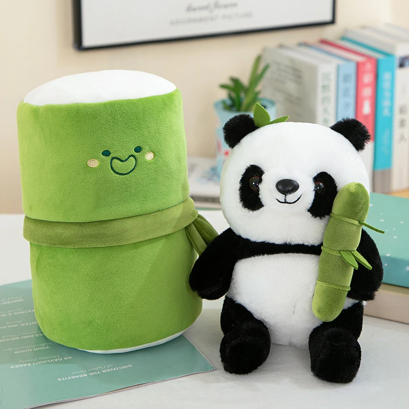 Kawaii björn gosedjur med vändbar bamburörsdesign i pandaform, Alla hjärtans dag 28 Panda gosedjur tillsammans med en grön cylindrisk form.