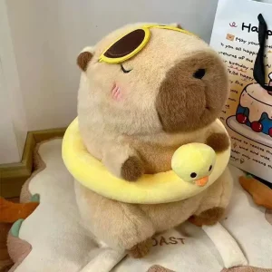 Anka gosedjur som kapybara med gul badring, söt kawaii-stil för strand och resa