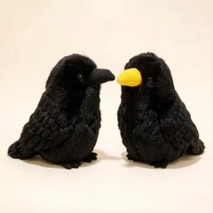 Svart crow gosedjur med söt, realistisk fågelform och kreativ Halloweenstil