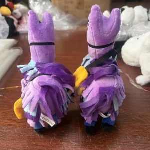 Fortnite-gosedjur i lila tecknad stil med flera figurvarianter, mjukt och bekvämt