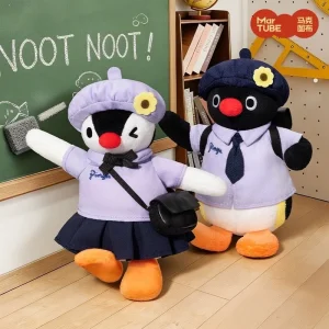 Söta Pingu-karaktärer som plyschdockor med nyckelring i examensserien för födelsedag