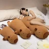 Kawaii kapybara gosedjur som avlång sovkudde, fluffig soffkudde och barnpresent