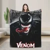 Varm och mjuk Venom-pläd i streetinspirerad stil, även som sängöverkast, 102–204 cm 17 Varm och mjuk Venom-pläd i streetinspirerad stil, även som sängöverkast, 102–204 cm
