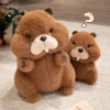 Fluffigt beaver gosedjur som sittande figur, söt födelsedagspresent för barn, 35–45 cm