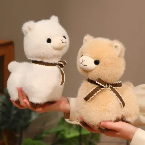 Fluffigt gosedjur i flera figurvarianter med rosett och kawaii-stil, 24–30 cm