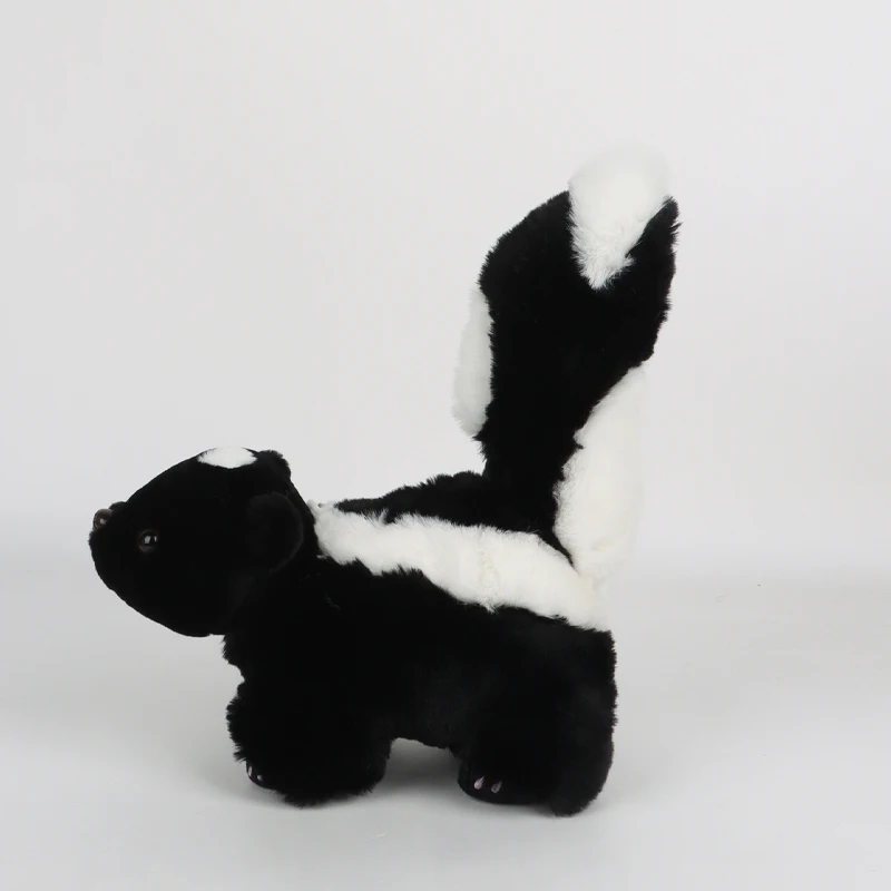 Skunk gosedjur i naturtrogen kawaii-stil för sällskap, dekoration och present till barn 6 Skunk gosedjur i naturtrogen kawaii-stil för sällskap, dekoration och present till barn - Bild 6