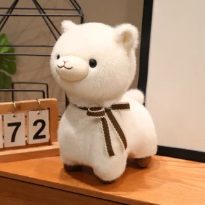 Fluffigt gosedjur i flera figurvarianter med rosett och kawaii-stil, 24–30 cm