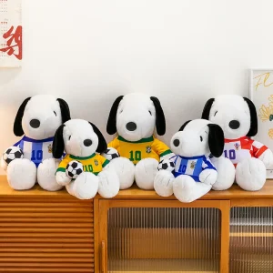 Snoopy som hund gosedjur i tecknad fotbollsstil, med tröja och boll, 35–50 cm 10 Snoopy som hund gosedjur i tecknad fotbollsstil, med tröja och boll, 35–50 cm