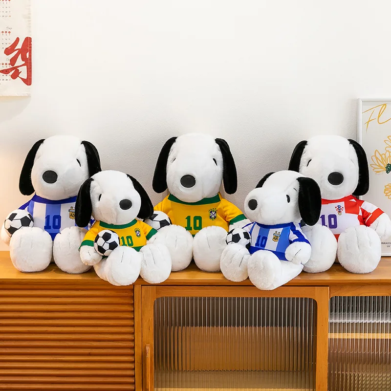 Snoopy som hund gosedjur i tecknad fotbollsstil, med tröja och boll, 35–50 cm 3 Snoopy som hund gosedjur i tecknad fotbollsstil, med tröja och boll, 35–50 cm - Bild 3
