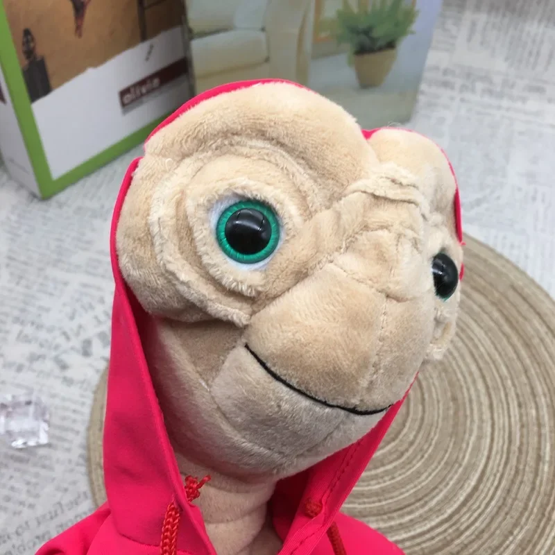 ET gosedjur från E.T. the Extra-Terrestrial med röd rock i tecknad anime-stil 4 ET gosedjur från E.T. the Extra-Terrestrial med röd rock i tecknad anime-stil - Bild 4