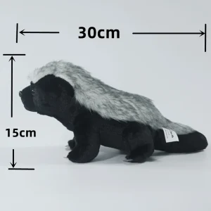 Sött, naturtroget honey badger gosedjur med ratel- och skunkmotiv i kawaii-stil 13 Sött, naturtroget honey badger gosedjur med ratel- och skunkmotiv i kawaii-stil