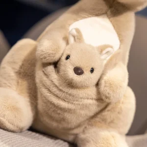Beige känguru baby gosedjur med baby i pungen – sittande figur 22–35 cm