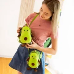 Axelväska med mjuka fruktfigurer, kawaii-design i tecknad stil och flera varianter