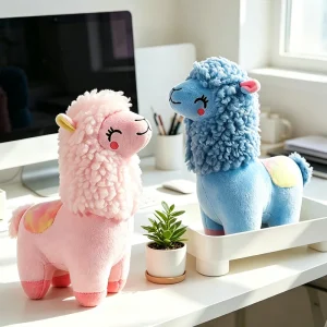Fluffiga gosedjur i flera figurvarianter, höga, i vitt, gult, rosa och blått, 25 cm