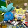 Pokémon-karaktärer i kawaii-stil som mjukisdockor, väskberlocker och samlarprydnader