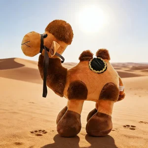 Alternative view of Sött camel gosedjur i tecknad stil, kramkudde för flickors sovrum och heminredning, 30 cm