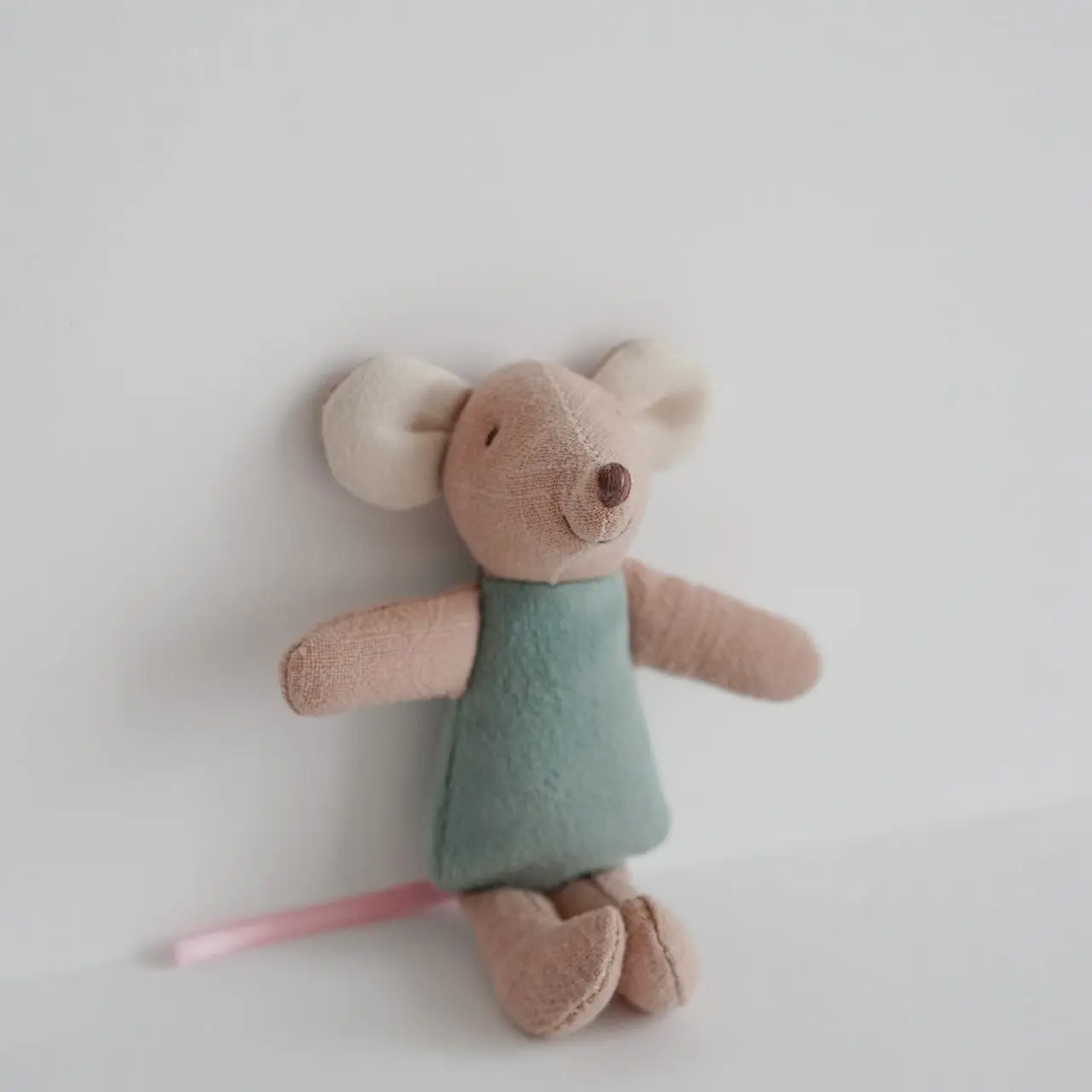 Gris och mus gosedjur, Nordic-style och söt, handdockor söta handgjorda tygdockor 7 Gris och mus gosedjur, Nordic-style och söt, handdockor söta handgjorda tygdockor - Bild 7
