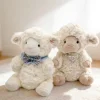 Kawaii får gosedjur som fluffig kramkudde med svart ansikte i tecknad stil, 22 cm