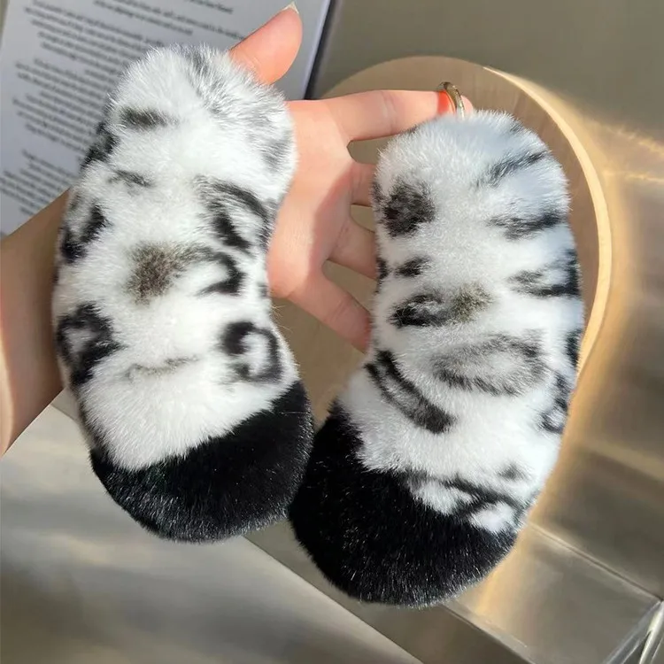 Kanin som nyckelring, Snow leopard print och söt, 12–15 cm 2 Kanin som nyckelring, Snow leopard print och söt, 12–15 cm - Bild 2