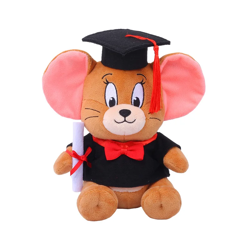 Tom and Jerry-karaktärer gosedjur, med examensmössa som lugnande leksak, 20 cm 24 Brun musplysch i svart examensdräkt, visad framifrån mot vit bakgrund.
