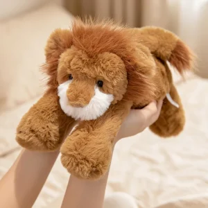 Kanin gosedjur i liggande form, med elefant, ko, lejon och gris som kramdjur och present 13 Kanin gosedjur i liggande form, med elefant, ko, lejon och gris som kramdjur och present