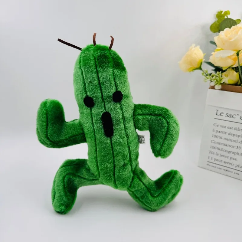 Final Fantasy-karaktärer gosedjur som mjuka maskotar med cosplayinspirerad stil 20 Framifrån visas den gröna kaktusformade mjukisen med armar, ben och broderat ansikte.