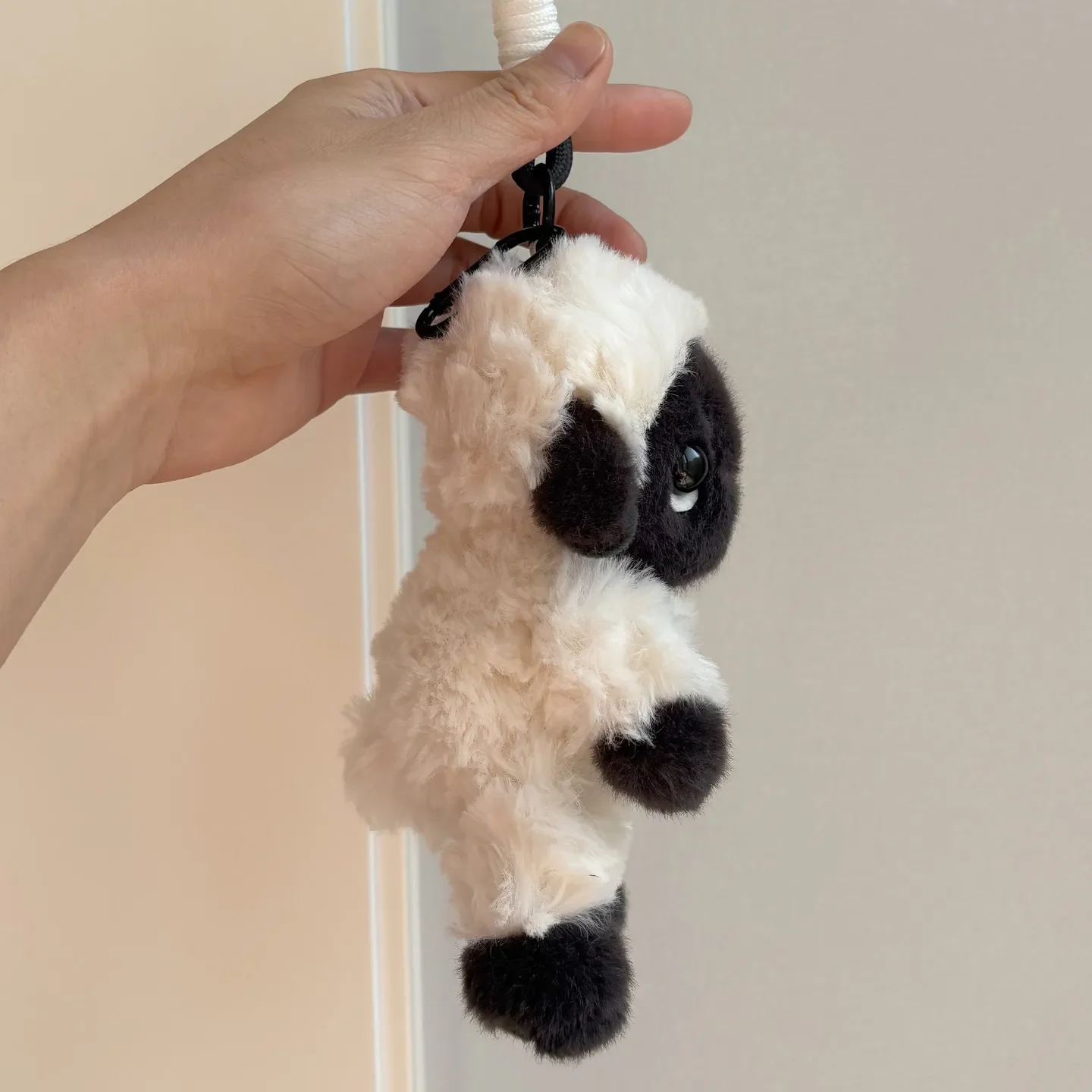 Kawaii-gosedjur av får och lamm med svart ansikte, nyckelringar för ryggsäck 3 Kawaii-gosedjur av får och lamm med svart ansikte, nyckelringar för ryggsäck - Bild 3