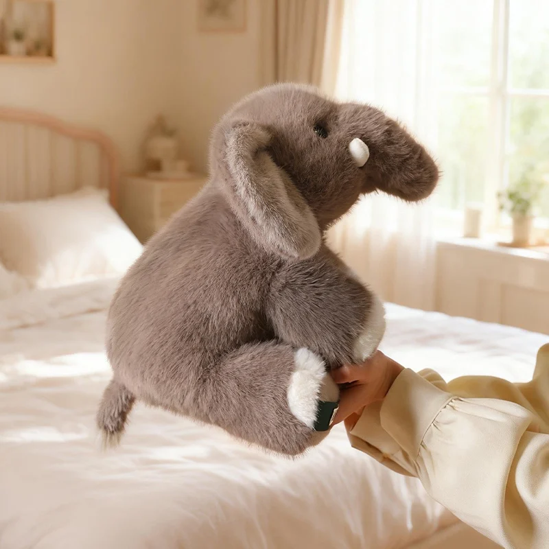 Liggande elefant gosedjur i tecknad stil som plyschkudde och sovkudde, 30–45 cm 4 Liggande elefant gosedjur i tecknad stil som plyschkudde och sovkudde, 30–45 cm - Bild 4