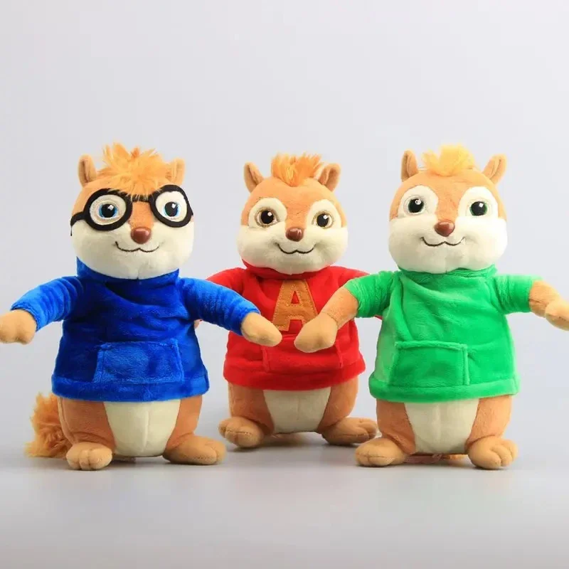 Alvin and the Chipmunks-karaktärer gosedjur i kawaii Halloweenstil, set om tre, 22 cm 18 Visa de tre chipmunkfigurerna i blå, röd och grön tröja.