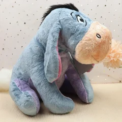Winnie the Pooh-karaktärer gosedjur i form av mjuka plyschkuddar med hängande öron