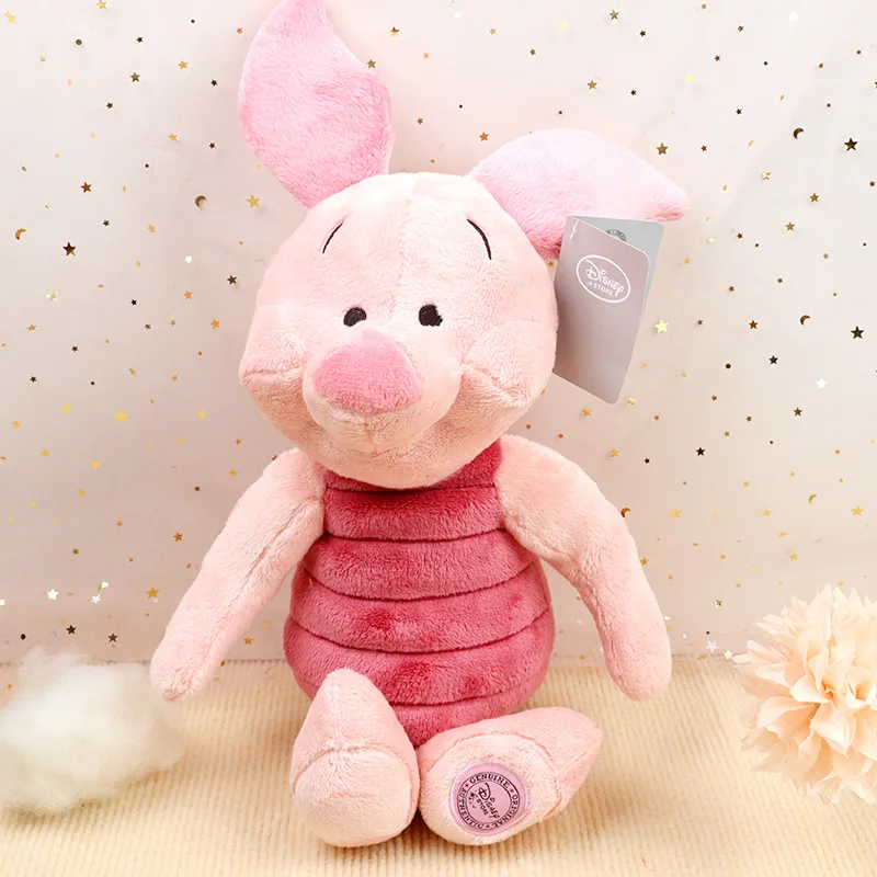 Gris gosedjur med Piglet (Nasse) från Winnie the Pooh i rosa kawaii- och animestil 18 Framifrån visad sittande rosa grisplysch med mörkrosa kropp och stora öron.