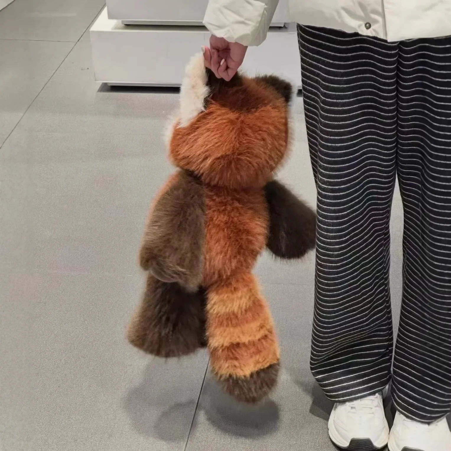 Naturtroget panda gosedjur med kawaii tvättbjörnsdesign, fluffig kudde och dekoration 6 Naturtroget panda gosedjur med kawaii tvättbjörnsdesign, fluffig kudde och dekoration - Bild 6